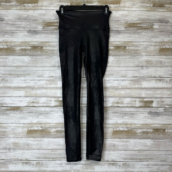 SPANX Women’s Black Leggings Full Length Stretchy Spandex size Medium - Picture 1 of 6